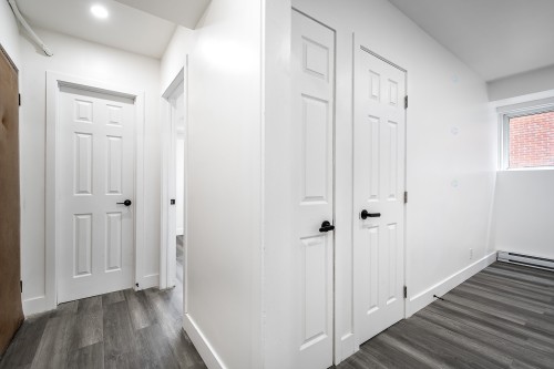 Mud Room - 2-59 Rue René-Philippe, Longueuil (Le Vieux-Longueuil), QC - Indoor Photo Showing Other Room