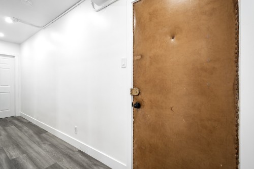 Passageway - 2-59 Rue René-Philippe, Longueuil (Le Vieux-Longueuil), QC - Indoor Photo Showing Other Room