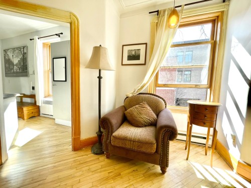 Salon - 346 Rue Gilford, Montréal (Le Plateau-Mont-Royal), QC - Indoor