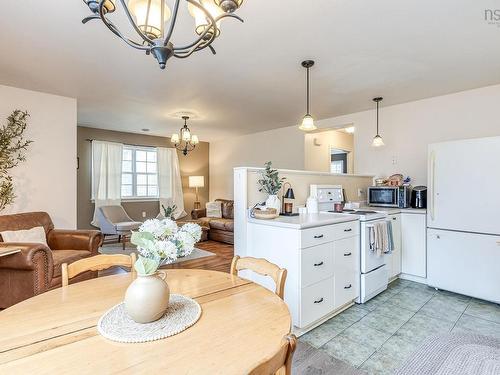 10251 1 Highway, Paradise, NS 