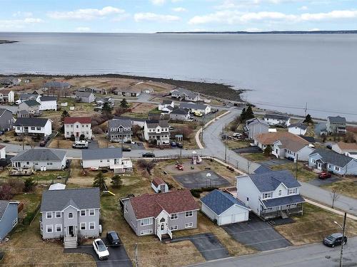 82 Sea Spray Drive, Eastern Passage, NS 