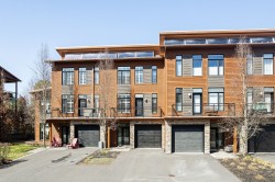 97 Av. de l'Hôtel-de-Ville  Bromont, QC J2L 0N1