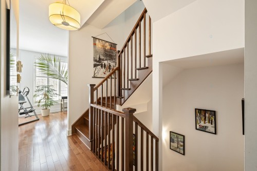 Staircase - 97 Av. De L'Hôtel-De-Ville, Bromont, QC - Indoor Photo Showing Other Room