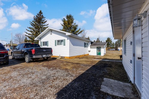 Garage - 534 Ch. St-Emmanuel, Saint-Clet, QC - Outdoor
