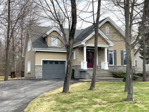 41 Rue des Bouleaux  Lachute, QC J8H 0J3