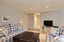 Family Room - 