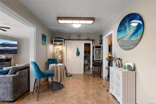 1573 Charlotte St, Crofton, BC 