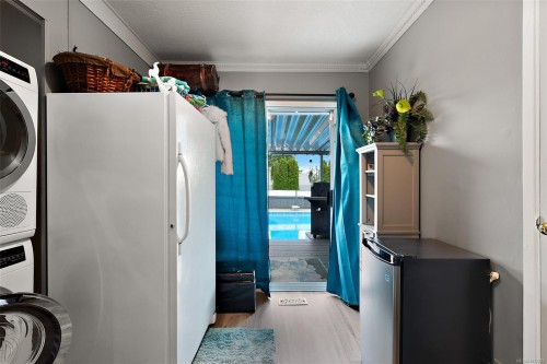 1573 Charlotte St, Crofton, BC 