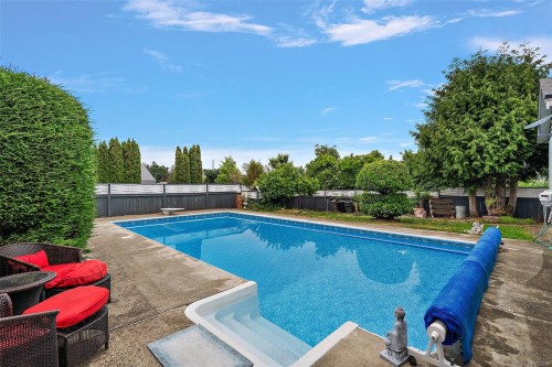 1573 Charlotte St, Crofton, BC 