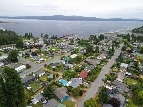 1573 Charlotte St, Crofton, BC 