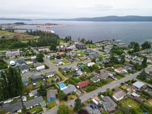 1573 Charlotte St, Crofton, BC 