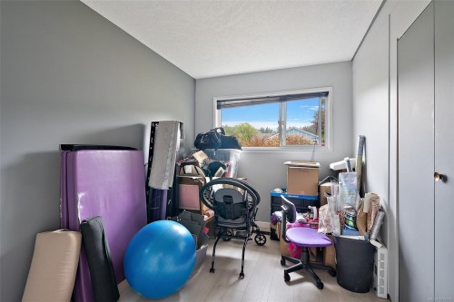 1573 Charlotte St, Crofton, BC 
