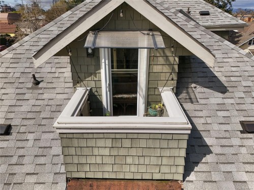 4-2109 Chambers St, Victoria, BC - Outdoor