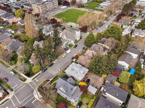 4-2109 Chambers St, Victoria, BC - Outdoor With View