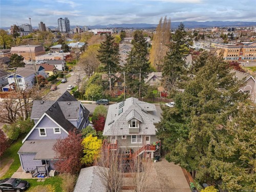 4-2109 Chambers St, Victoria, BC - Outdoor With View