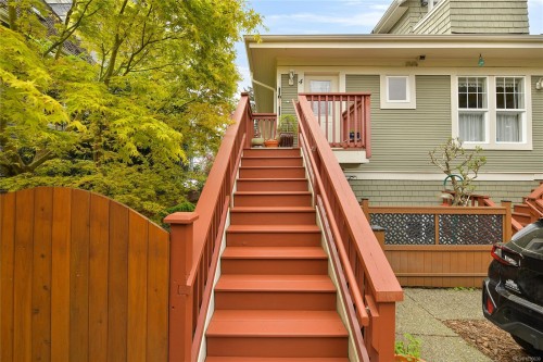 4-2109 Chambers St, Victoria, BC - Outdoor With Exterior