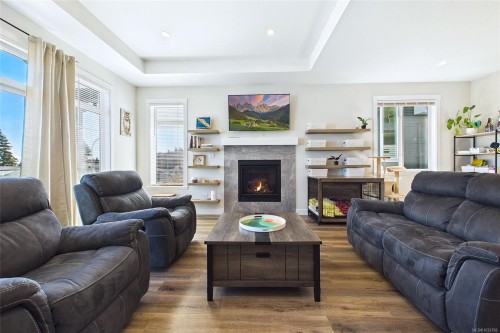 920 Craig Rd, Ladysmith, BC 