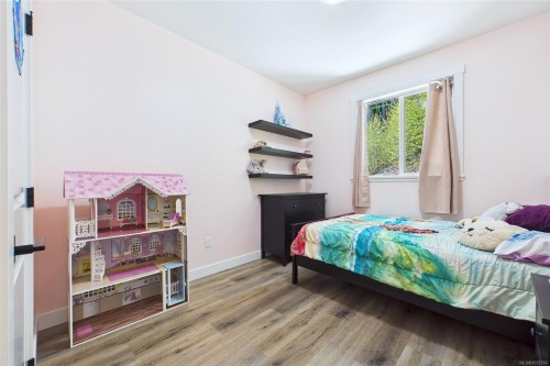 920 Craig Rd, Ladysmith, BC 