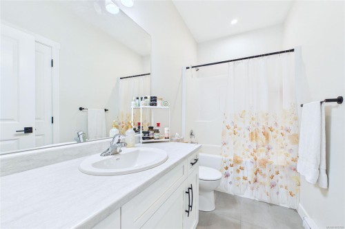 920 Craig Rd, Ladysmith, BC 