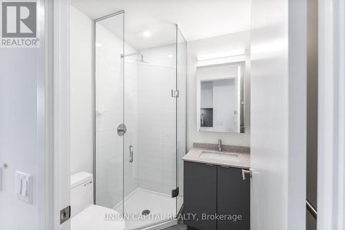 601W - 3 Rosewater Street E, Richmond Hill, ON - Indoor Photo Showing Bathroom