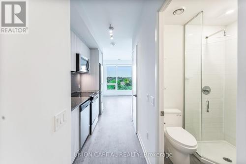 601W - 3 Rosewater Street E, Richmond Hill, ON - Indoor Photo Showing Bathroom