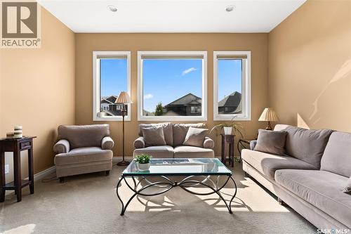 4813 Upson Road, Regina, SK - Indoor Photo Showing Living Room