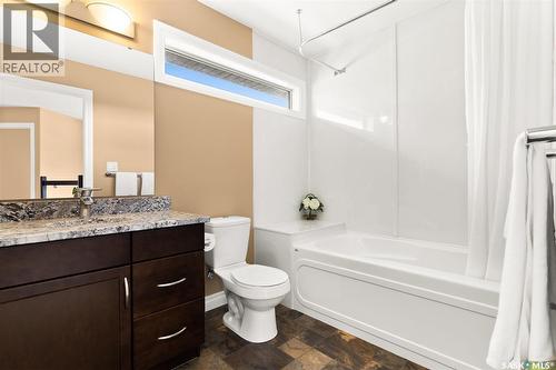 4813 Upson Road, Regina, SK - Indoor Photo Showing Bathroom