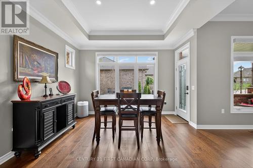 1307 Sandy Somerville Drive, London South (South A), ON - Indoor Photo Showing Dining Room
