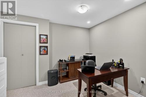 1307 Sandy Somerville Drive, London South (South A), ON - Indoor Photo Showing Office