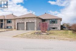 5 SUGARBUSH STREET  North Bay (Airport), ON P1C 0A4