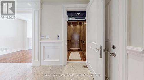 33 Maple Grove Avenue, Richmond Hill, ON - Indoor Photo Showing Other Room