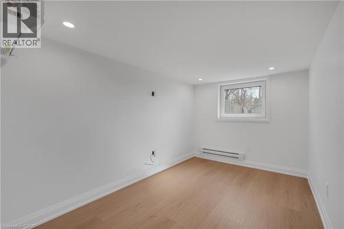 1339 Augustine Drive, Burlington, ON - Indoor Photo Showing Other Room