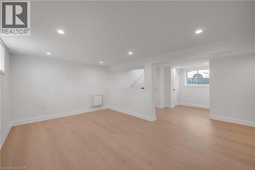 Living Dining room - 1339 Augustine Drive, Burlington, ON - Indoor Photo Showing Other Room