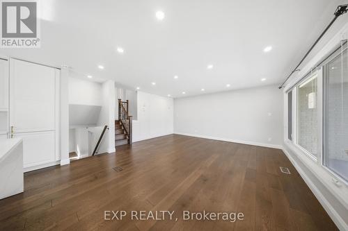 669 Geneva Park Drive, Burlington, ON - Indoor