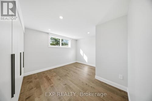 669 Geneva Park Drive, Burlington, ON - Indoor Photo Showing Other Room