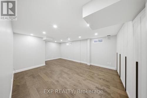 669 Geneva Park Drive, Burlington, ON - Indoor