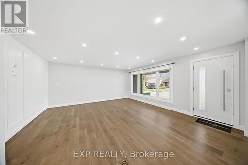 669 Geneva Park Drive, Burlington, ON - Indoor