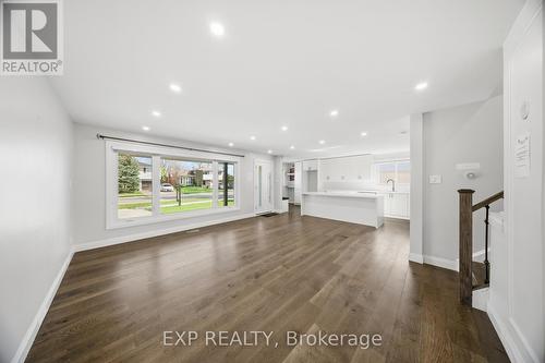 669 Geneva Park Drive, Burlington, ON - Indoor