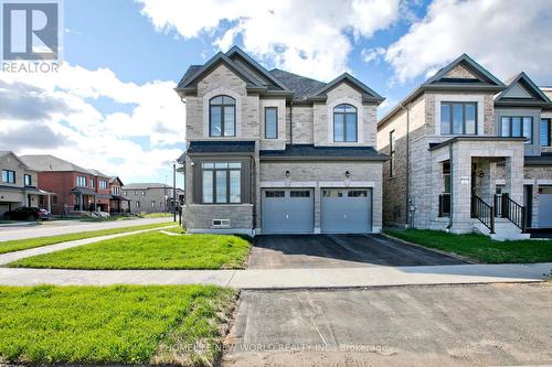 1864 Irish Moss Square, Pickering, ON - Outdoor With Facade