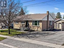 121 GOODFELLOW ROAD E Peterborough, ON K9J 5W9