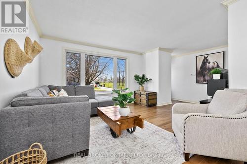 121 Goodfellow Road E, Peterborough, ON - Indoor Photo Showing Dining Room
