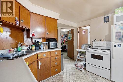 1361 Albert, Windsor, ON - Indoor Photo Showing Kitchen With Double Sink