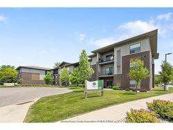 321-5840 NEWMAN  Lasalle, ON N9J 0E3