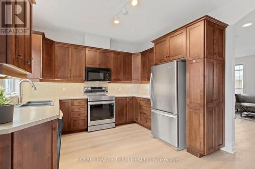 173 West Village Private, Ottawa, ON - Indoor Photo Showing Kitchen With Double Sink