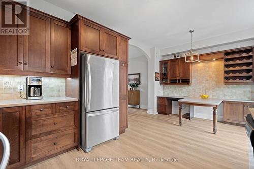 173 West Village Private, Ottawa, ON - Indoor Photo Showing Kitchen