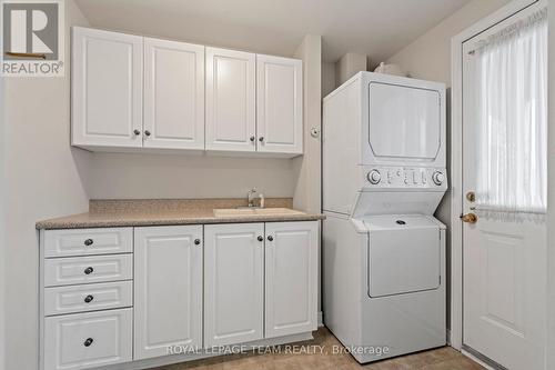 Main level laundry room - 173 West Village Private, Ottawa, ON - Indoor Photo Showing Laundry Room