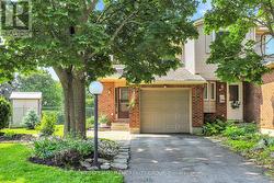 88 HOMESTEAD STREET  Ottawa, ON K2E 7N6