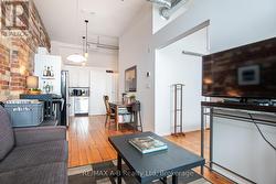 #201 - 66 WELLINGTON STREET Stratford, ON N5A 2L2