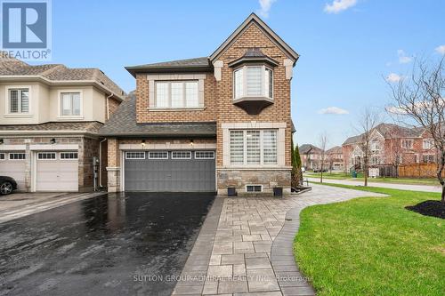 2 WILLIAM LUCK AVENUE  East Gwillimbury, ON L9N 0S1