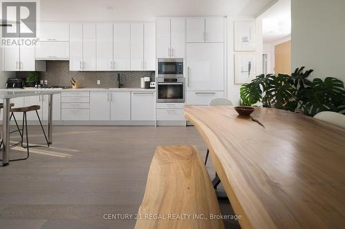 1014 - 29 Queens Quay E, Toronto, ON - Indoor